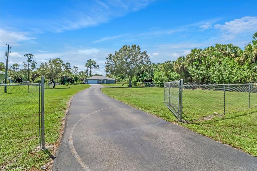 4042 20th Ave., Naples, FL 34117