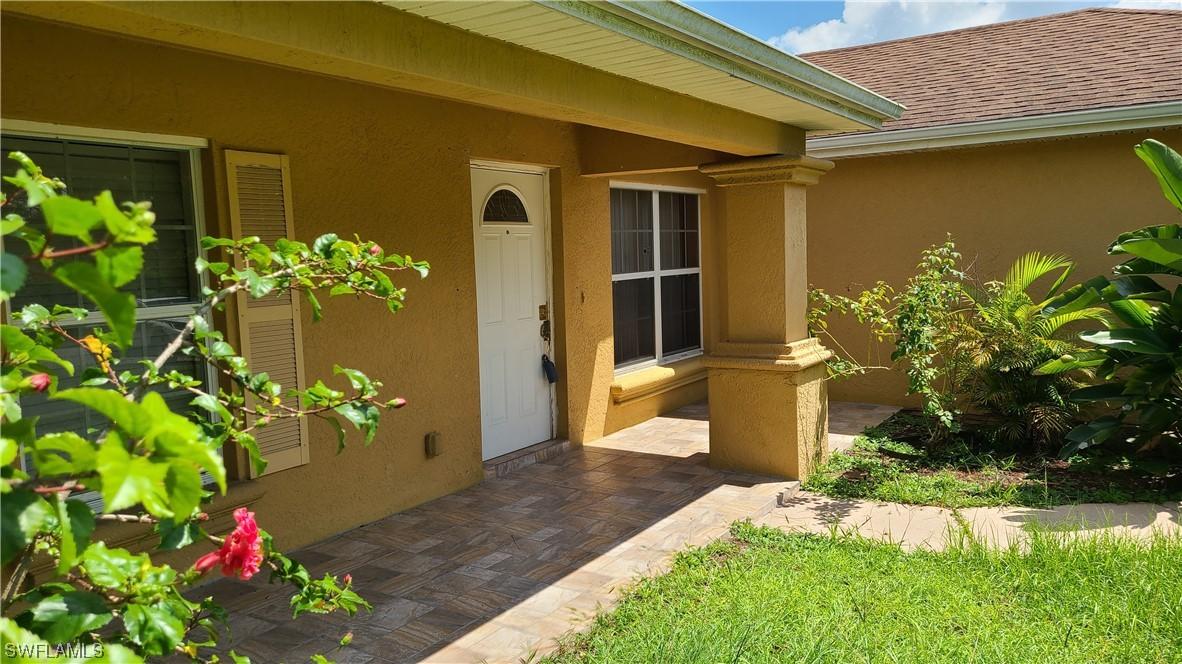 3006 3rd St., Lehigh Acres, FL 33976
