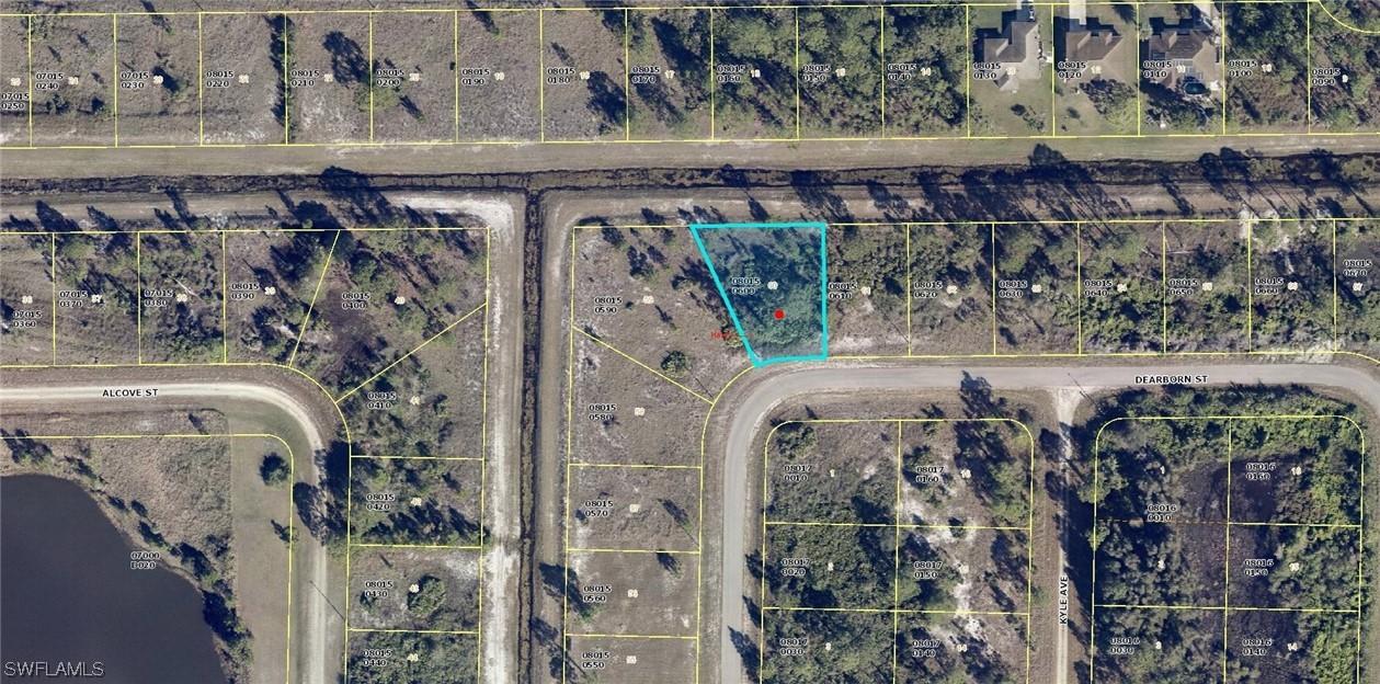 1047 Dearborn St., Lehigh Acres, FL 33974