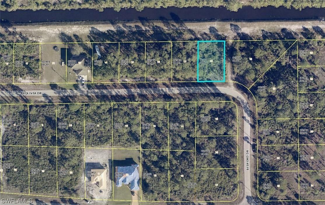 949 Bolivia Dr., Lehigh Acres, FL 33974