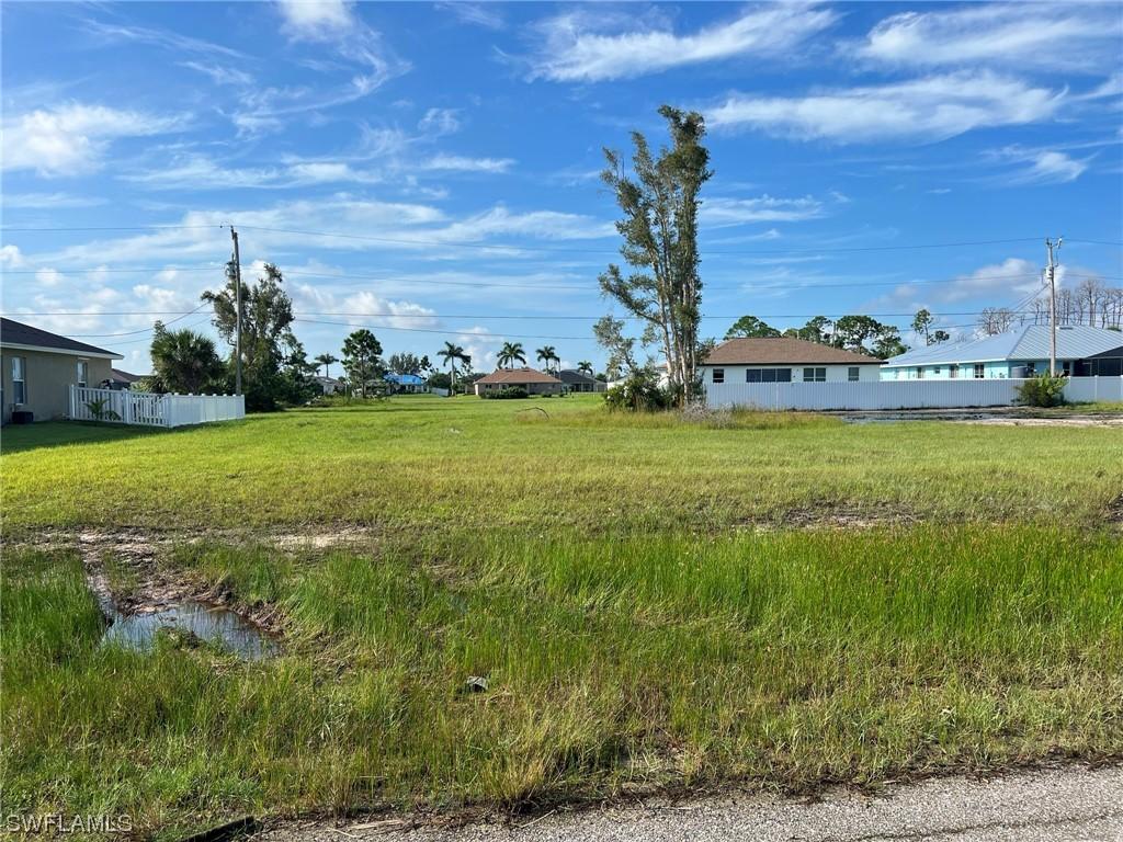 2814 NW 5th Ter., Cape Coral, FL 33993