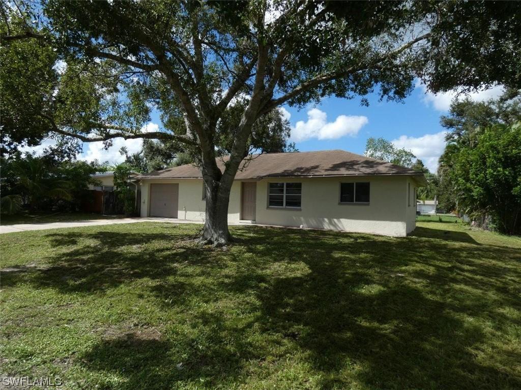 2165 Tropic Ave., Fort Myers, FL 33905