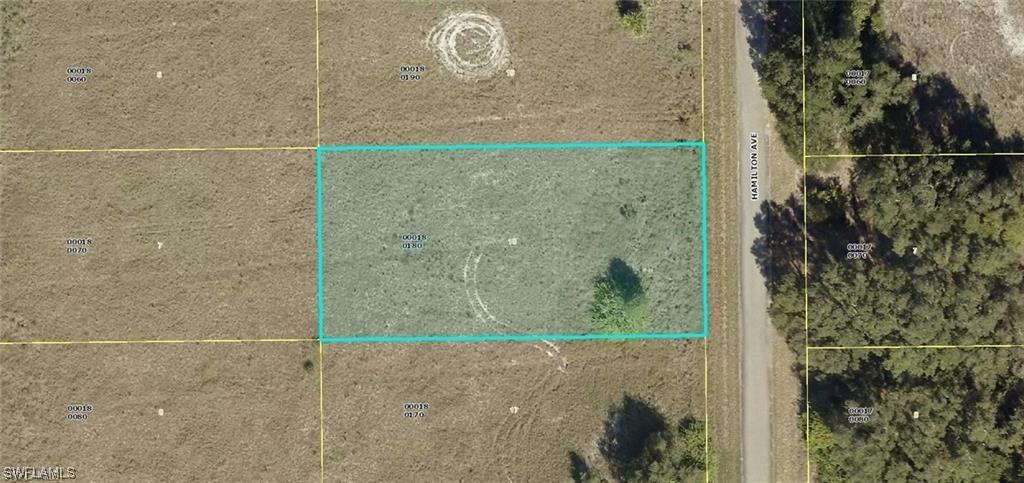 1711 Hamilton Ave., Lehigh Acres, FL 33972