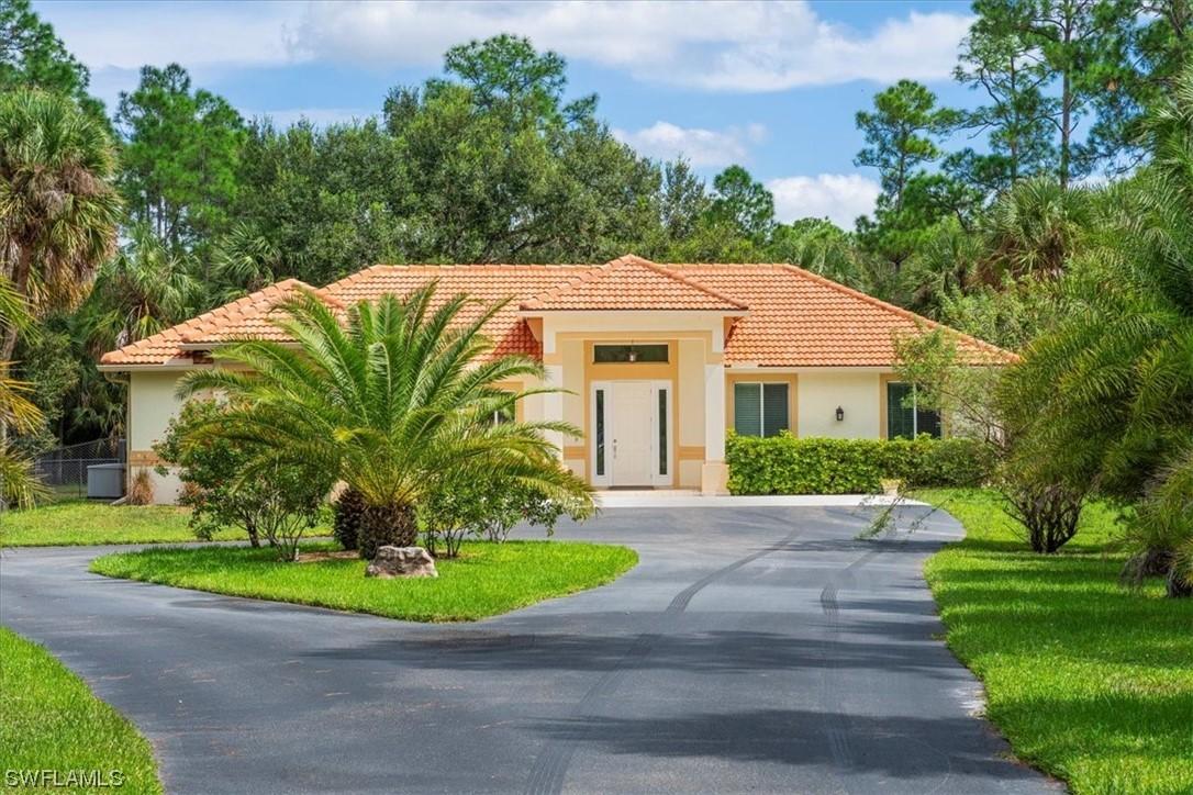 1560 Wilson Blvd., Naples, FL 34120