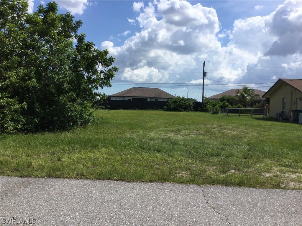 2004 NE 20th Ct., Cape Coral, FL 33909