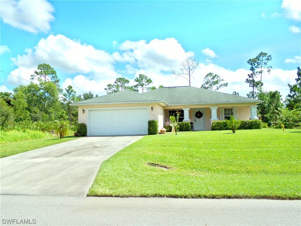 920 Robert Ave., Lehigh Acres, FL 33936