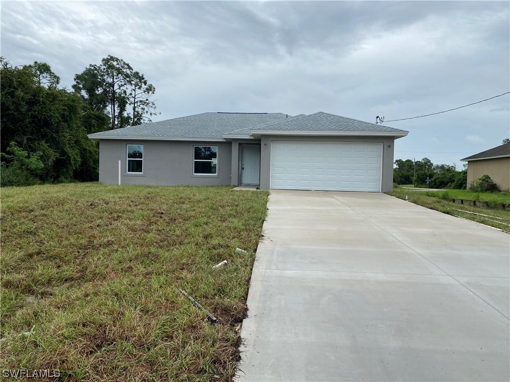 55 Sara Ave., Lehigh Acres, FL 33976