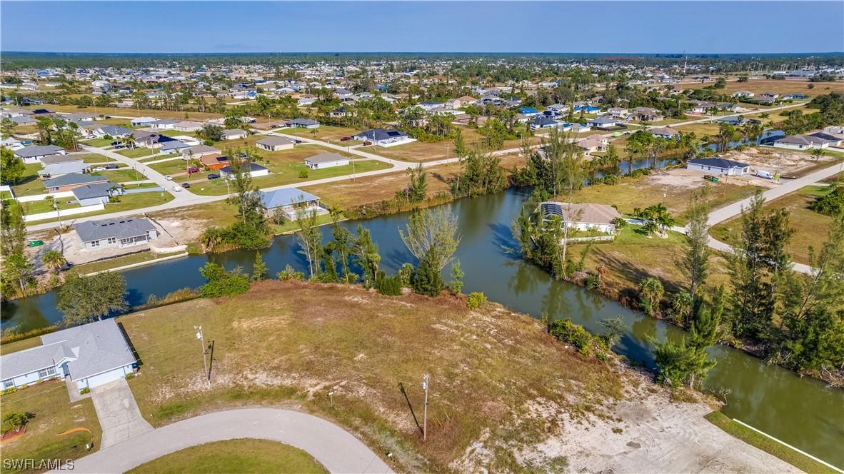 3629 NE 14th Pl., Cape Coral, FL 33909