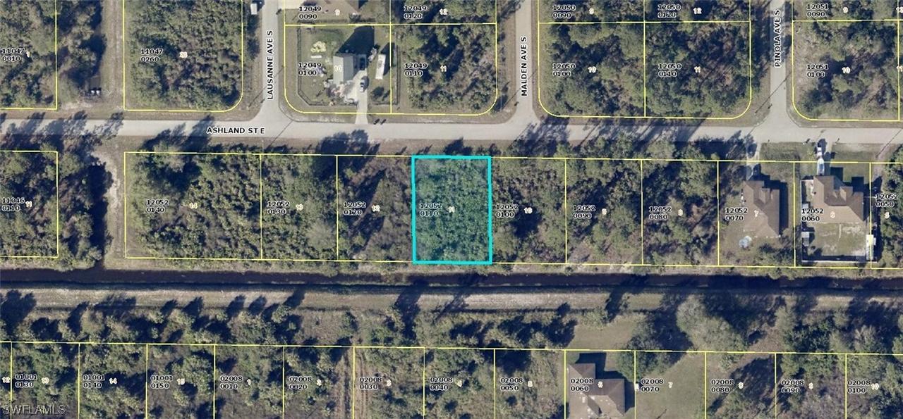 734 Ashland St., Lehigh Acres, FL 33974