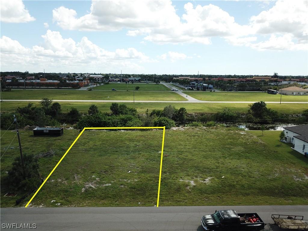 1300 SW 4th Ln., Cape Coral, FL 33991