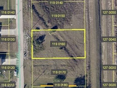 367 Progress Ave., Lehigh Acres, FL 33974