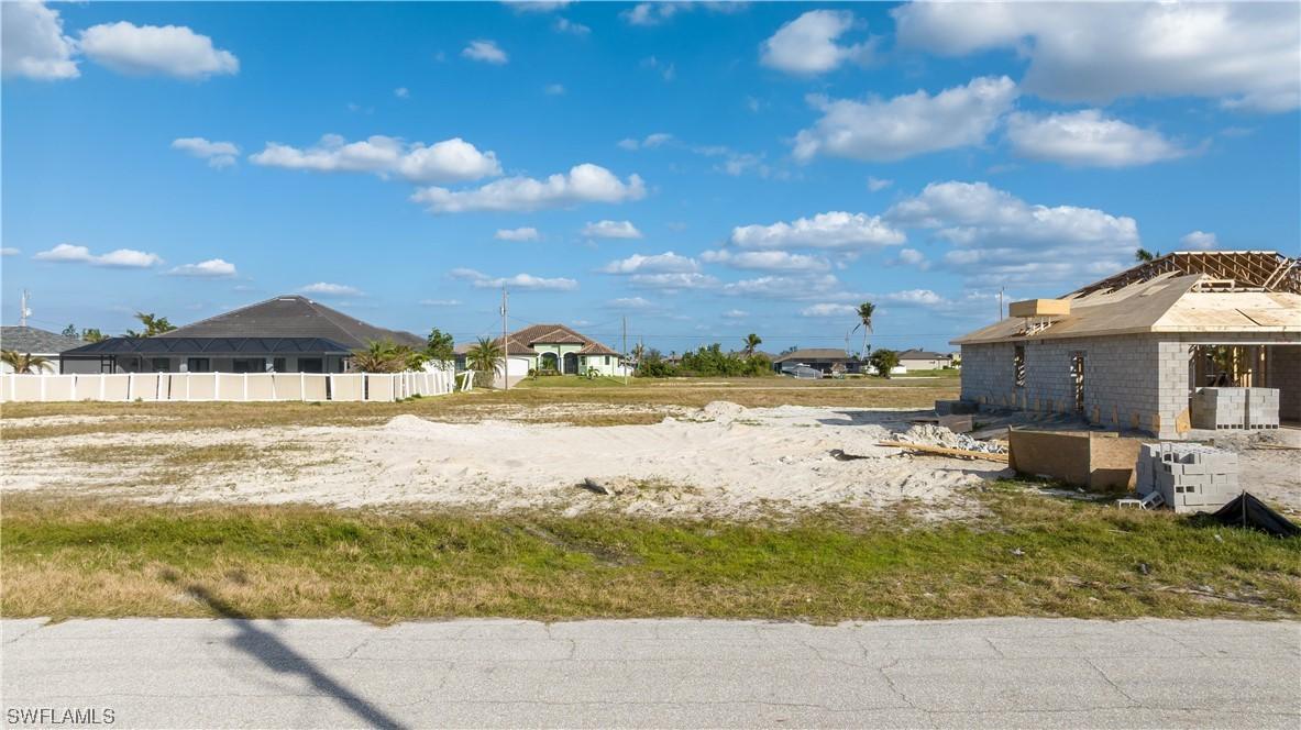 413 NW 36th Ave., Cape Coral, FL 33993