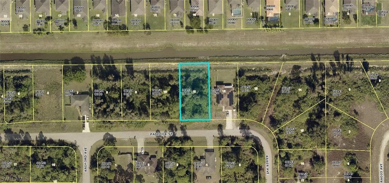 417 Paddock St., Lehigh Acres, FL 33974