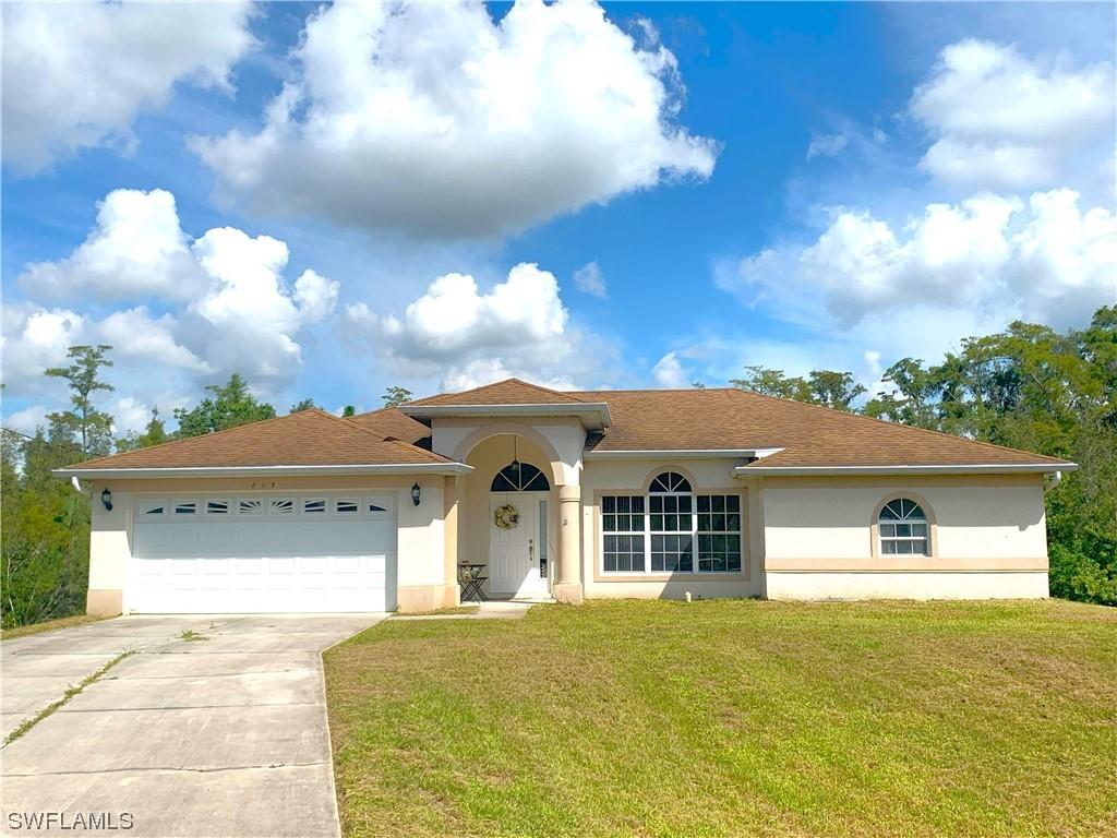 827 Hector Ln., Lehigh Acres, FL 33974
