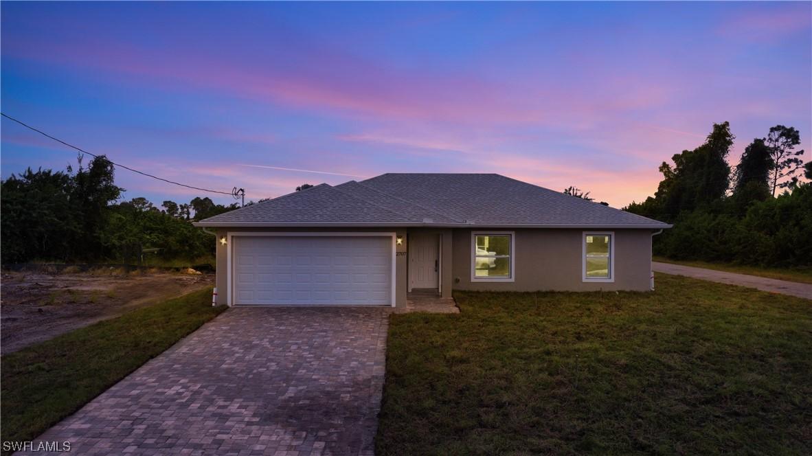 2707 4th St., Lehigh Acres, FL 33976