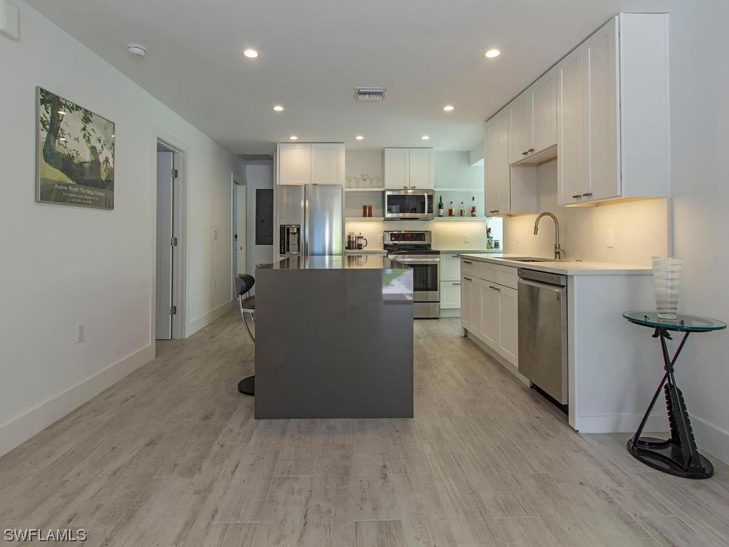 2201 Church Ave., Naples, FL 34112