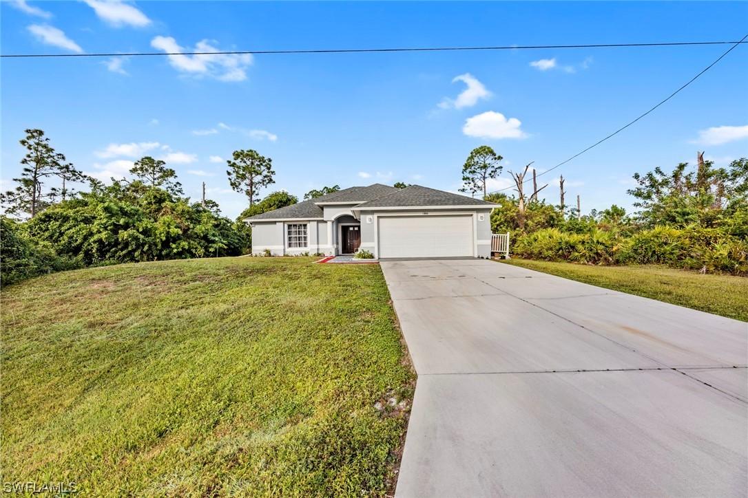 1006 Chadwick Ave., Lehigh Acres, FL 33974