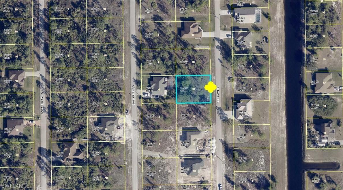 732 Troy Ave., Lehigh Acres, FL 33974