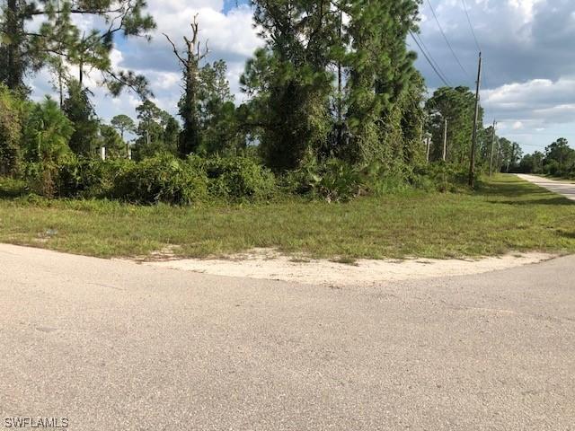 447 Lackey Ave., Lehigh Acres, FL 33974