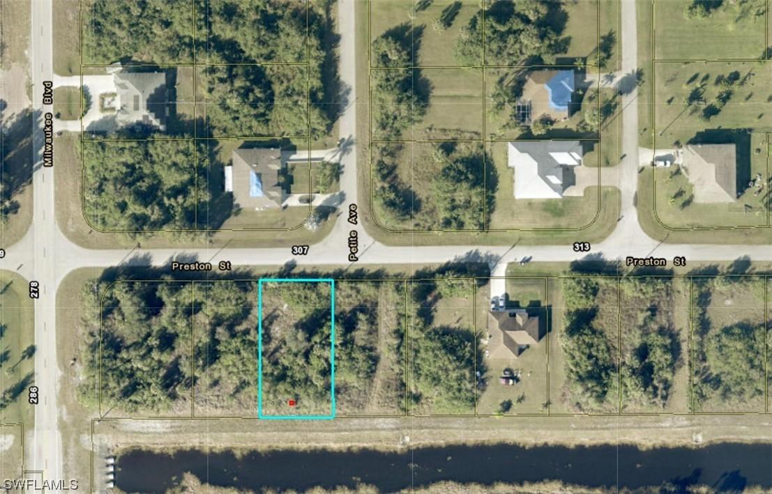 306 Preston St., Lehigh Acres, FL 33974