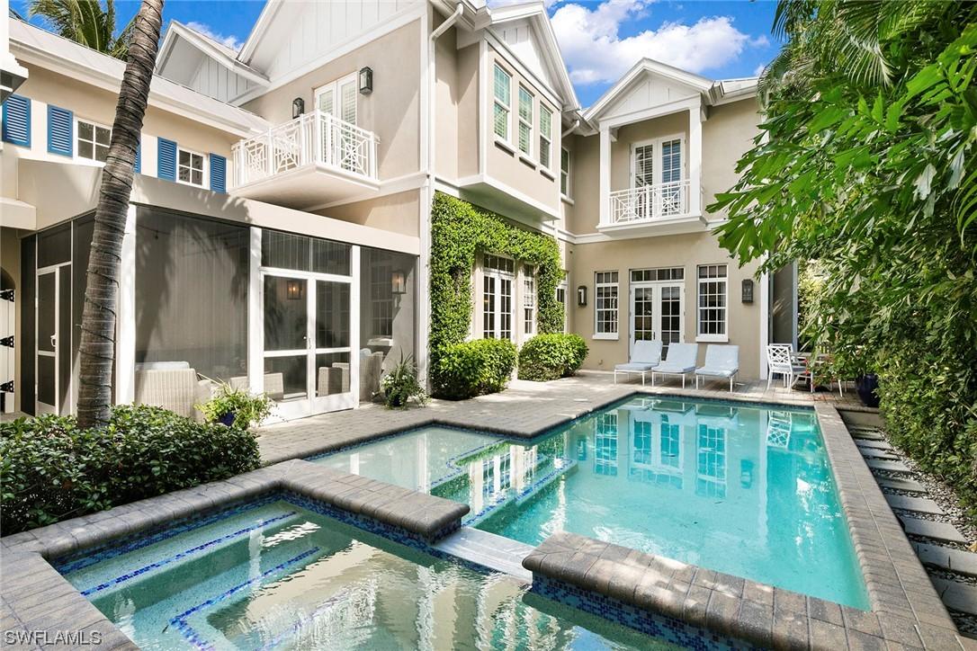 956 6th St. #11-13, Naples, FL 34102