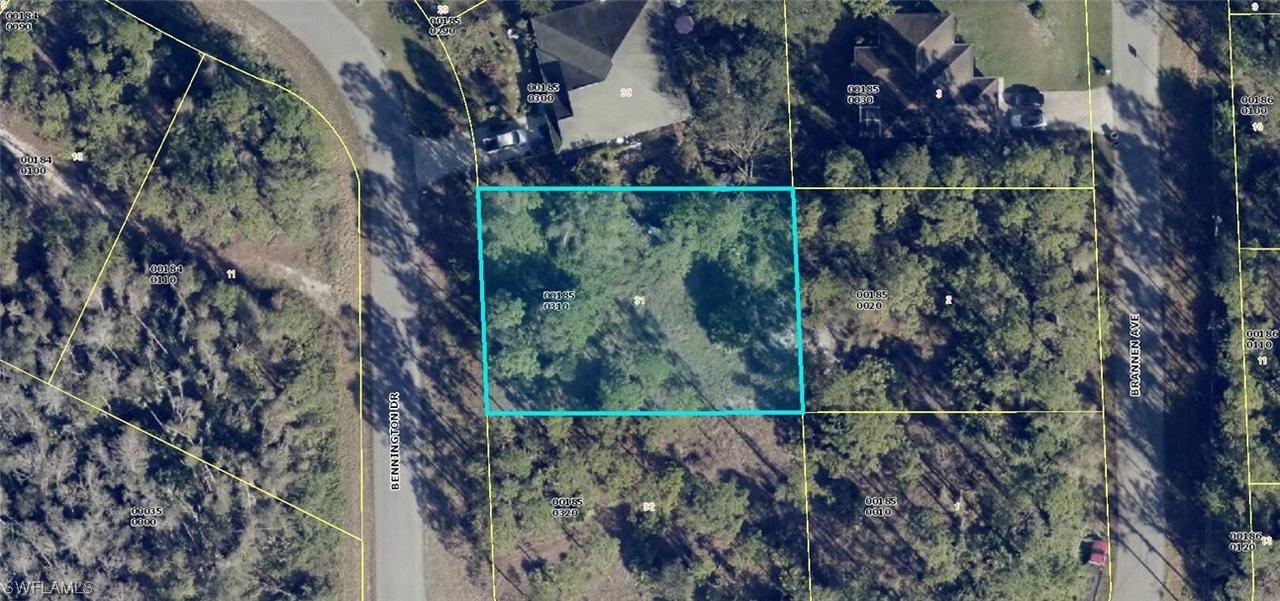 733 Bennington Dr., Lehigh Acres, FL 33974