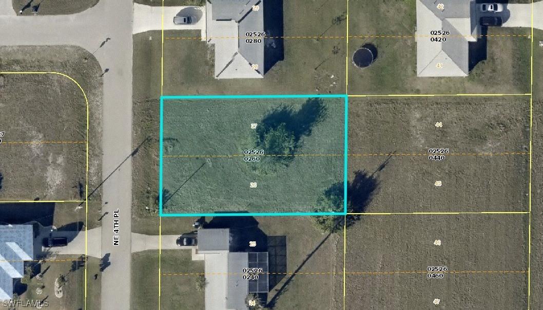 2205 NE 4th Pl., Cape Coral, FL 33909