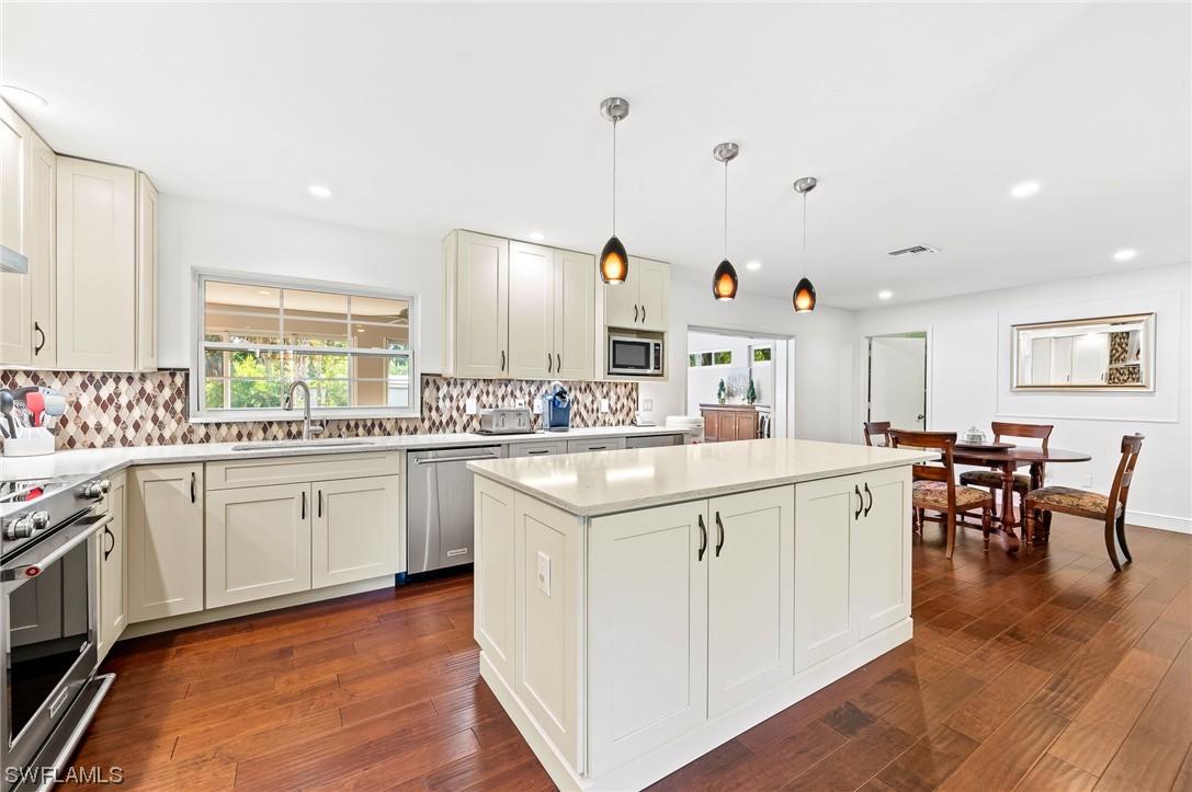 4630 11th Ave., Naples, FL 34116