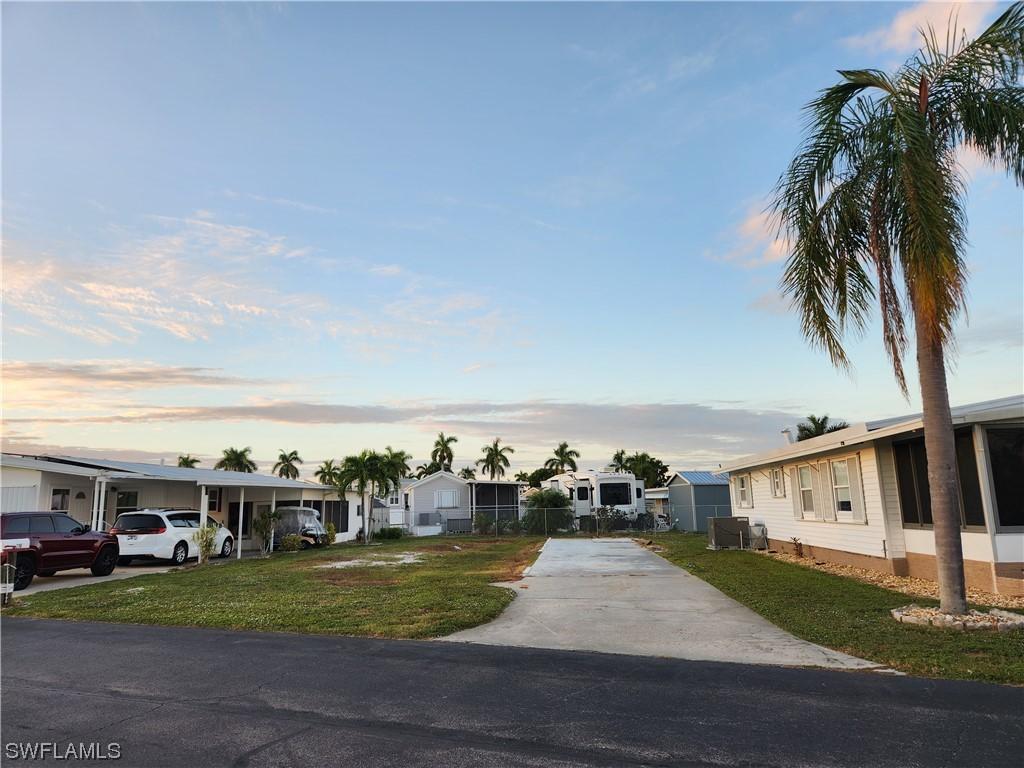 211 Derwent Blvd., Fort Myers, FL 33908