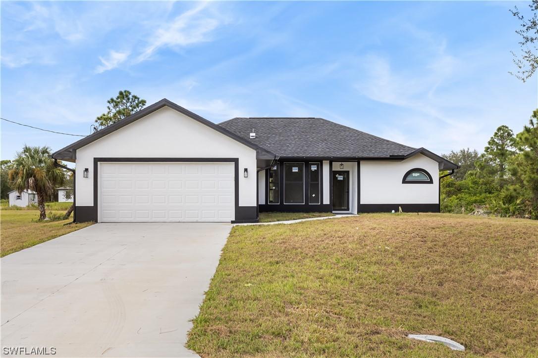 813 Clayton Ave., Lehigh Acres, FL 33972