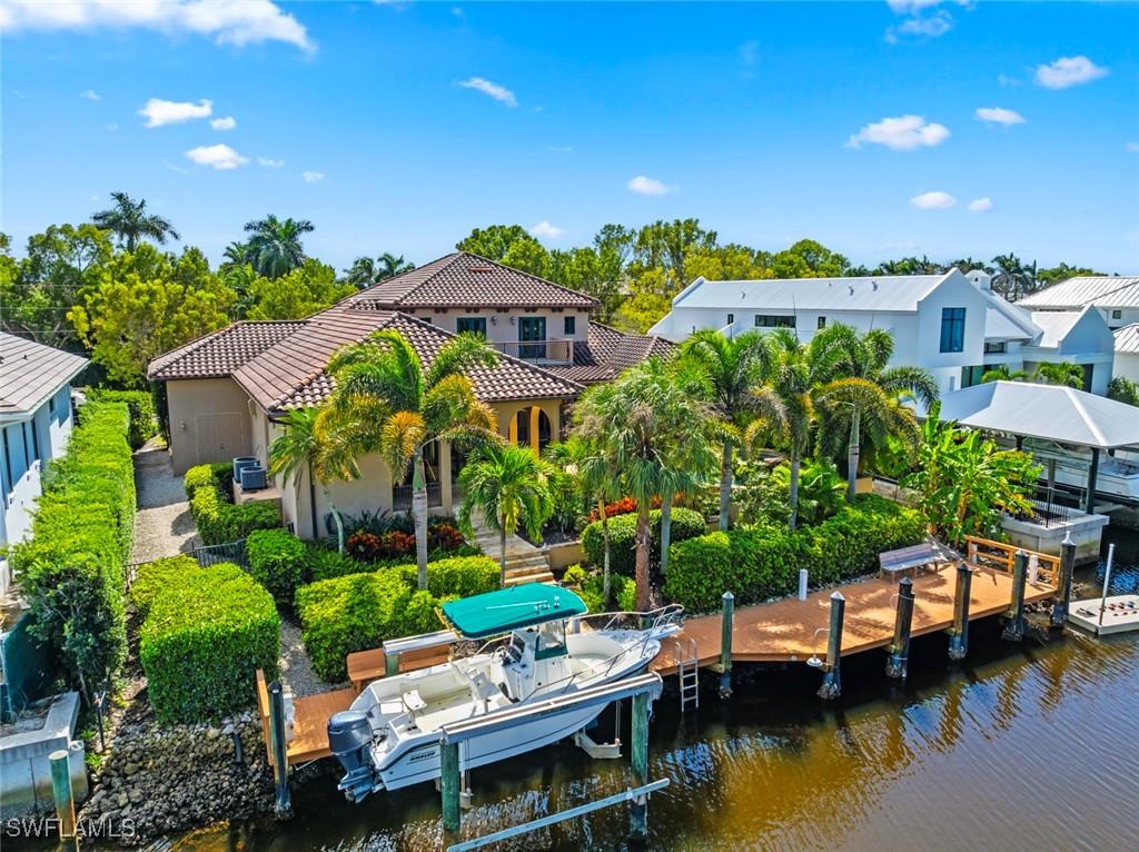 611 Eighteenth Ave., Naples, FL 34102