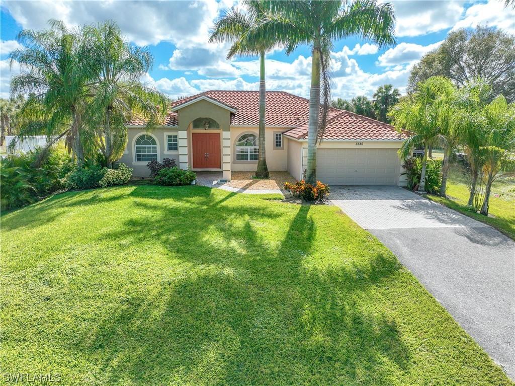 3330 22nd Ave., Naples, FL 34120