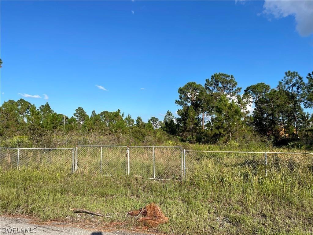 1320 Oak Ave., Lehigh Acres, FL 33972