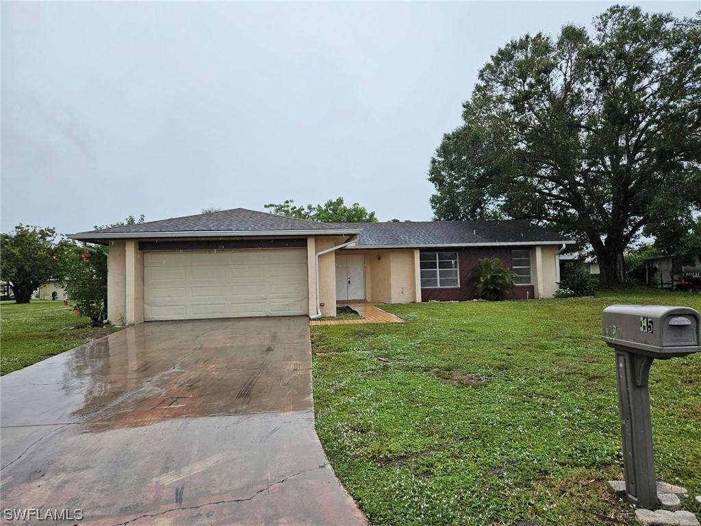 115 Airview Ave., Lehigh Acres, FL 33936
