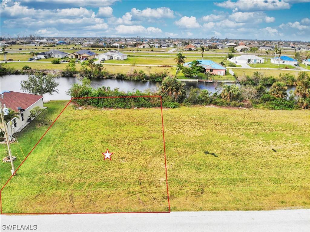 208 NW 29th Pl., Cape Coral, FL 33993