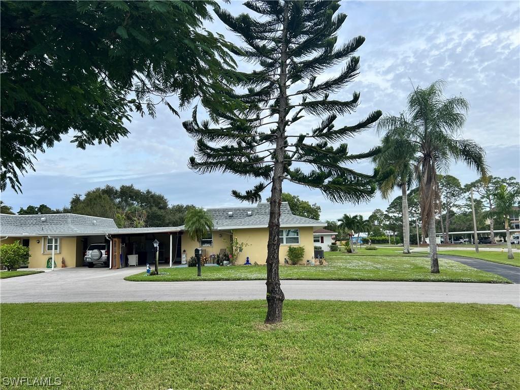 504 Pangola Dr., North Fort Myers, FL 33903