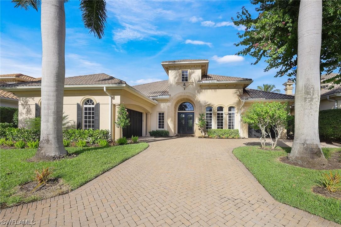 8608 Majorca Ln., Naples, FL 34114