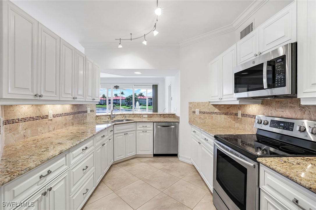 255 Waterside Cir. #5-102, Marco Island, FL 34145