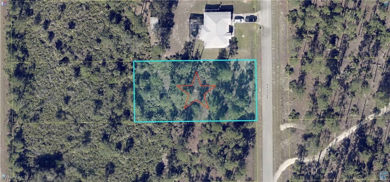 15 Wells Ave., Lehigh Acres, FL 33936