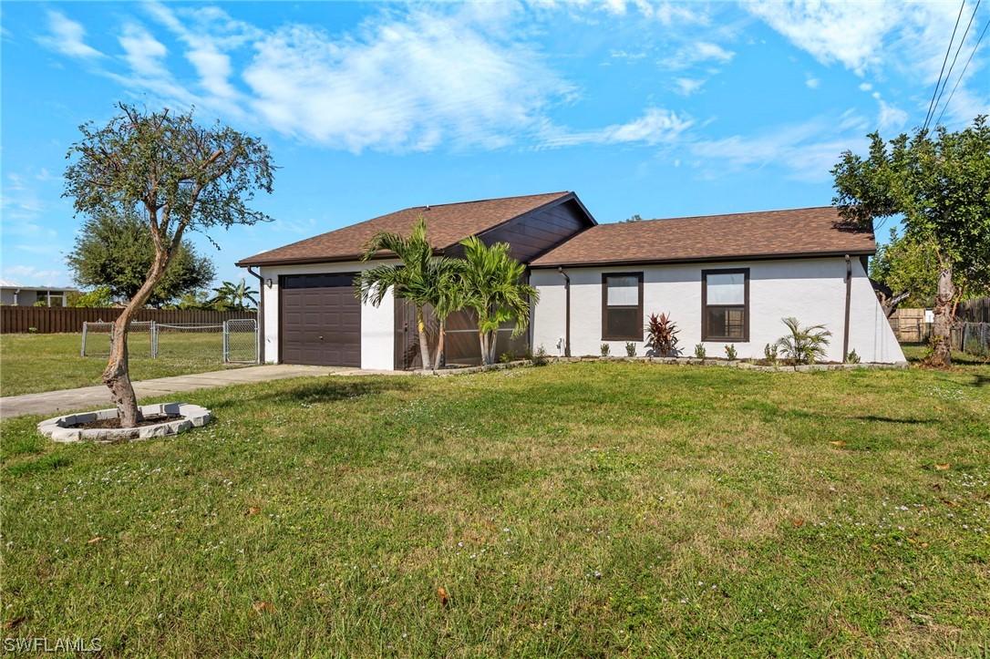 913 Diplomat Pkwy., Cape Coral, FL 33909