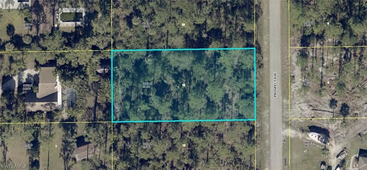 913 Prospect Ave., Lehigh Acres, FL 33972