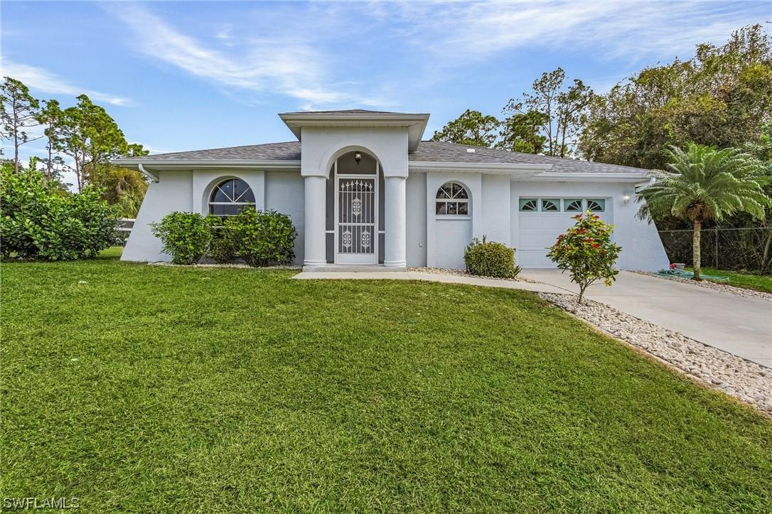 718 Canton Ave., Lehigh Acres, FL 33972