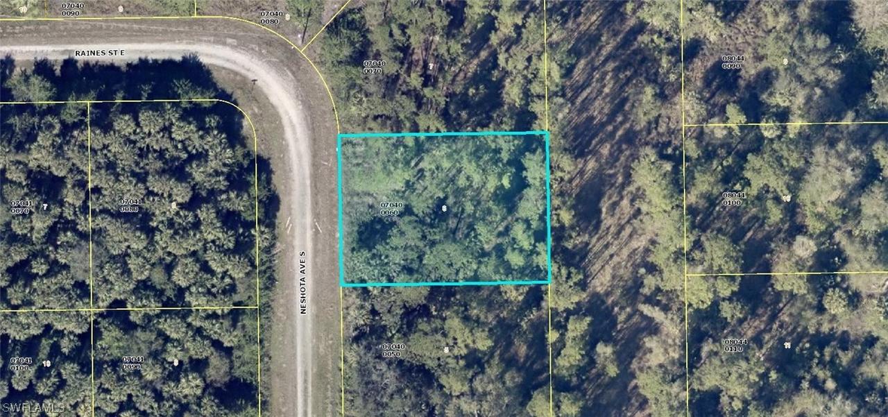 149 Neshota Ave., Lehigh Acres, FL 33974