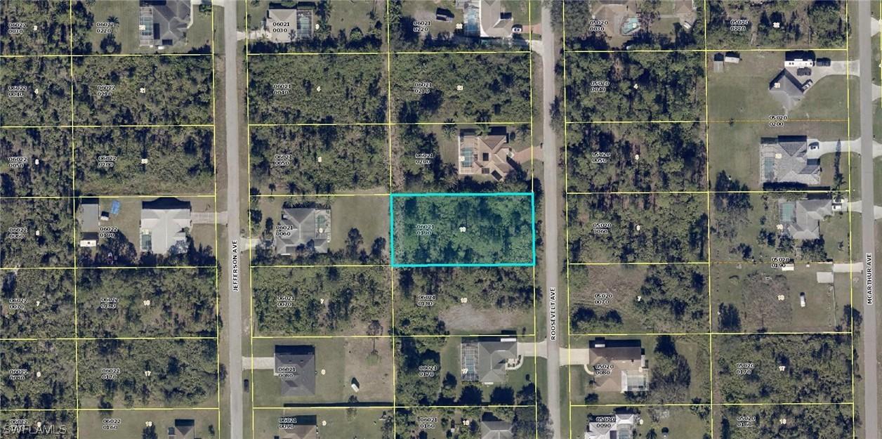 913 Roosevelt Ave., Lehigh Acres, FL 33936