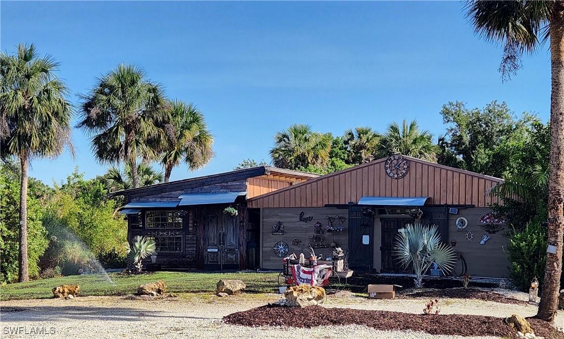 3935 24th Ave., Naples, FL 34117