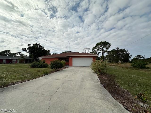 23 Clayton Ave., Lehigh Acres, FL 33936