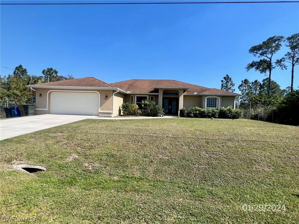 912 Plumosa Ave., Lehigh Acres, FL 33972