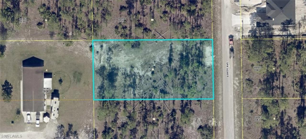 817 Leroy Ave., Lehigh Acres, FL 33972