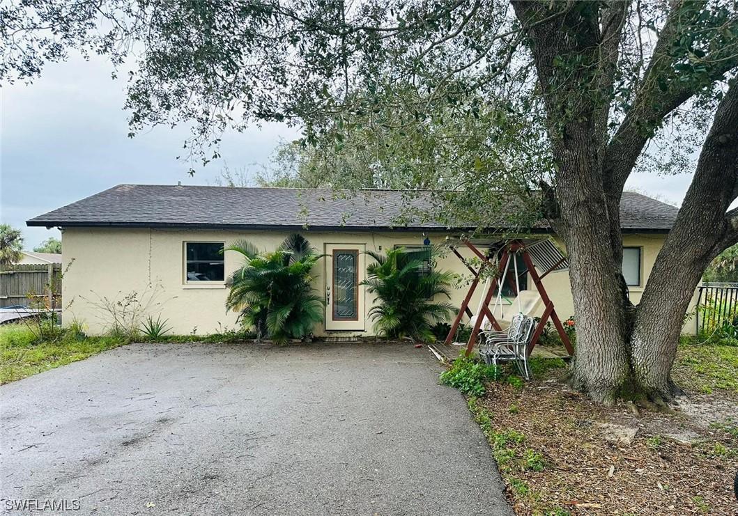 170 20th Ave., Naples, FL 34120