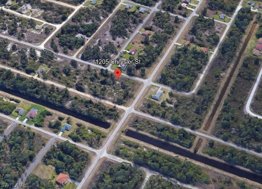 1205 Chrysler St., Lehigh Acres, FL 33974